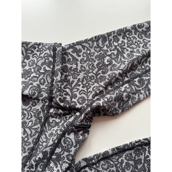 Lot of 2 LULULEMON Size 4 Wunder Under Leggings - Lace & Floral Print - Picture 4 of 16